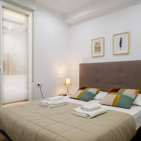 Apartment With Fluffy Beds & Private Patio *