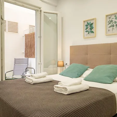 Apartment With Fluffy Beds & Private Patio