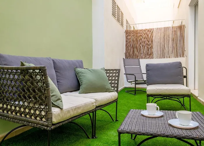 Апартаменты With Fluffy Beds & Private Patio Валенсия